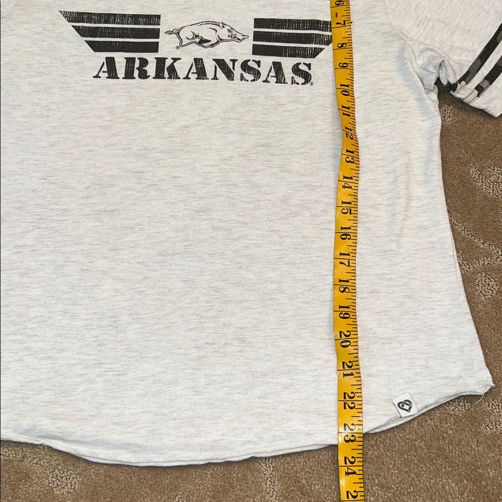 Arkansas Razorbacks Military T-Shirt, Large - Picture 6 of 6